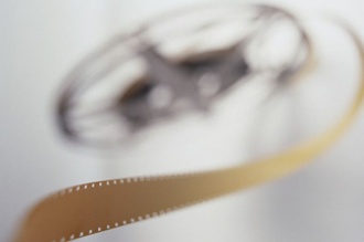 BFH Kommentierung: Frage des wirtschaftlichen Eigentums bei Einräumung von Filmverwertungsrechten