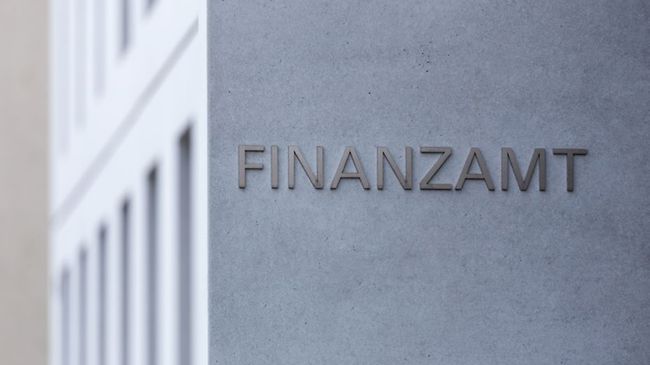 Finanzamt Gebäude Schriftzug generisch