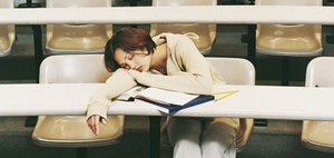 Übermüdet zur Arbeit: Anstieg der Schlafstörungen um 66 %