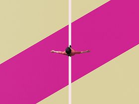 Frau von oben Gleichgewicht