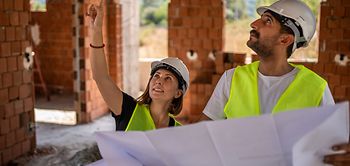 gebaeudeplanung_baustelle_innenraum_planbesprechung