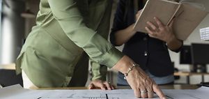 gebaeudeplanung_entwurfsbesprechung_arbeitsplatz