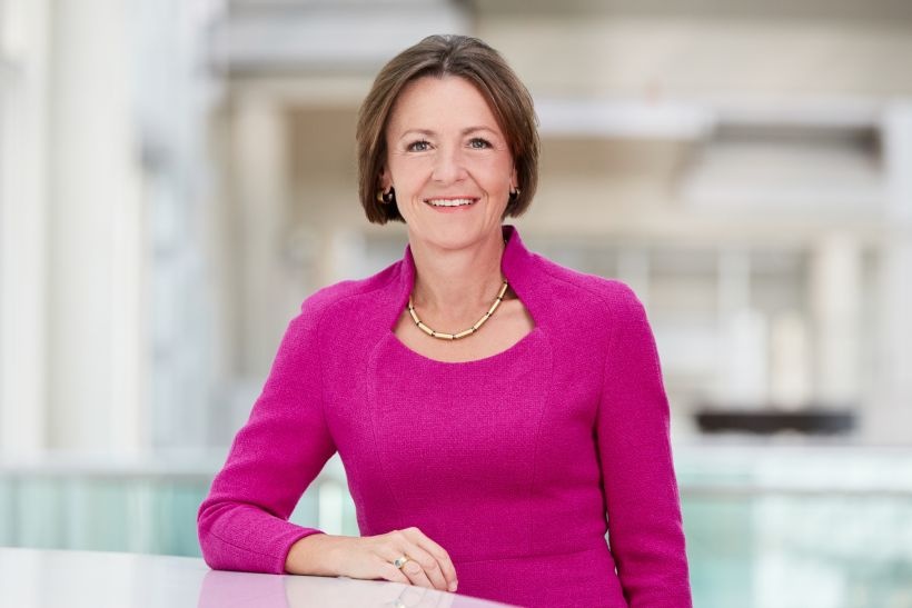 3,793 Millionen: Bettina Volkens, Deutsche Lufthansa 