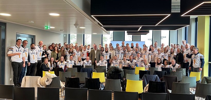 gemeinsamunschlagbar_Gruppenbild mit Jim Tomsula