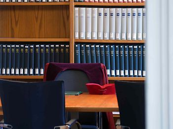 Gerichte_Behoerden_Bundesfinanzhof_Besprechungszimmer