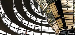 Gerichte_Behoerden_Bundestag_Kuppel_Aussenansicht