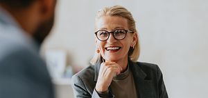 Geschäftsfrau im Meeting