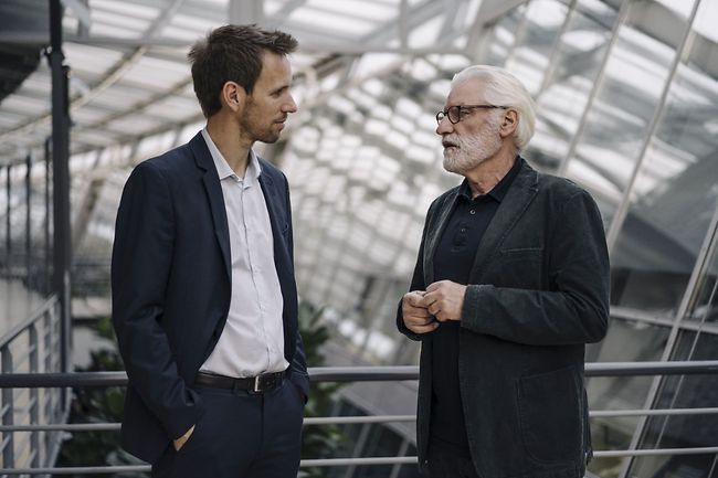 JLL-Analyse belegt Go-Central-Trend: Warum Kanzleien 55 Prozent mehr Büromiete zahlen als andere