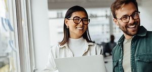 Glückliche Mitarbeiter