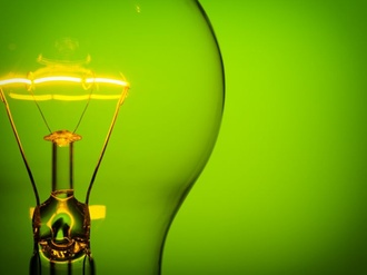 Glühbirne grün Strom Erneuerbare Energie