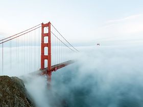 Golden Gate Bridge im Nebel