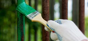 Greenwashing_grüne Farbe über Rost