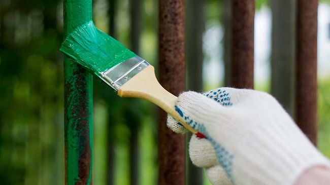 Greenwashing_grüne Farbe über Rost