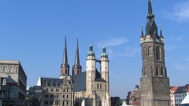 Stadt Halle für Pilotprojekt auf dem Weg zu mehr KI in der Verwaltung ausgewählt