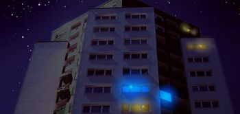 Haus mit blauem Licht