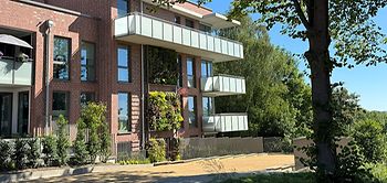 Haus Wobau Ostholstein mit begrünter Fassade
