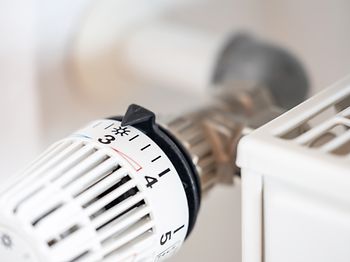 Heizung_Thermostat_Heizkoerper_Einstellung_Detail