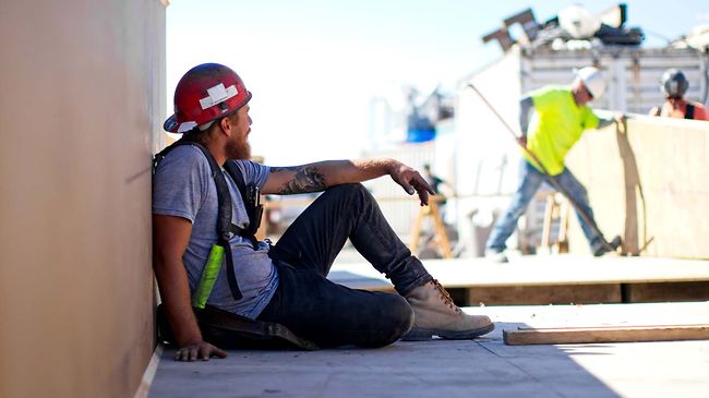 Hitze_Bauarbeiter_Erschoepfung_Baustelle
