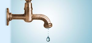 Hitze_Wasserknappheit_Tropfender_Wasserhahn