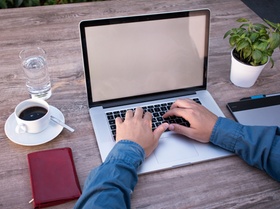 Homeoffice auf der Terasse