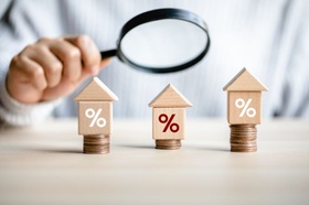 Immobilien Bewertung Nachfrage Lupe Suche Häuser Kaufpreis