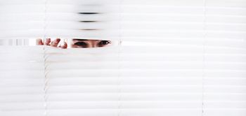 Jalousie Rollo Augen Blick