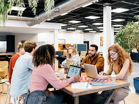 Junges Team Coworking Office