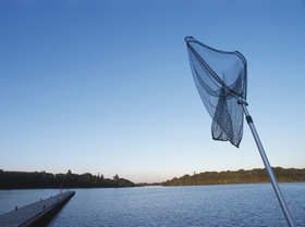 Kaescher zum Angeln an See