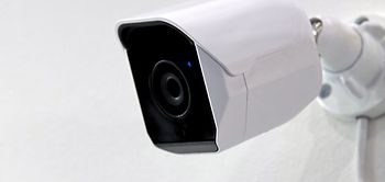 Kamera Überwachung Überwachungskamera Großaufnahme weiß