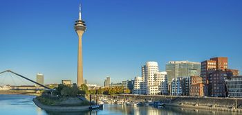 Düsseldorf Medienhafen Rheinturm Rhein