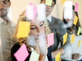 Kollegin Post It