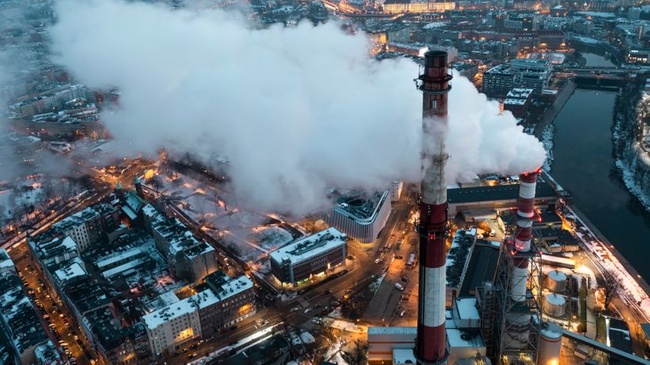 Emissionshandel 2025: über 21 Milliarden Euro flossen in den Klimafonds