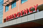 Krankenhaus-Gebäude Fassade Emergency