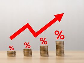 Kurve steigend Zinsen Münzen