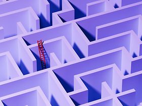 Labyrinth mit Treppe