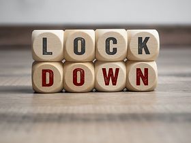 Würfel Aufschrift Lockdown