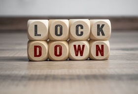 Würfel Aufschrift Lockdown