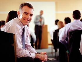 Lächelnder Geschäftsmann