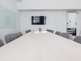 Leerer Konferenzraum (1)