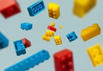 Lego Legosteine bunt Chaos Luft fliegen