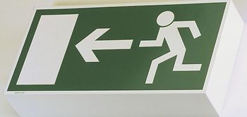 Leuchtkasten mit Schild Notausgang