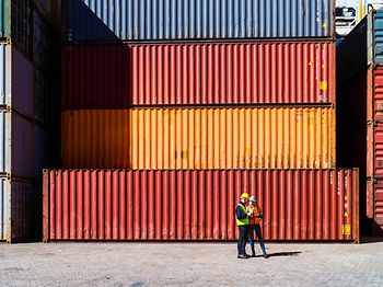 Lieferkett_bunte Container