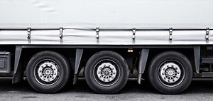 Lieferkette_LKW Reifen