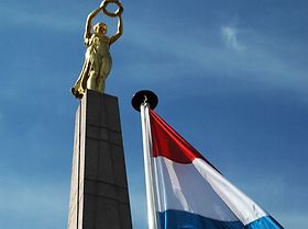 Luxemburg Flagge und Wahrzeichen