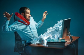 Mann Stress Bürokratie Chaos Computer