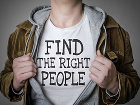 Mann T-Shirt Find The Right People Jacke Recruiting