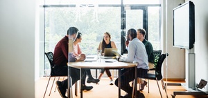 Zehn Jahre Fluchtmigration: Erfolge bei Arbeitsmarktintegration