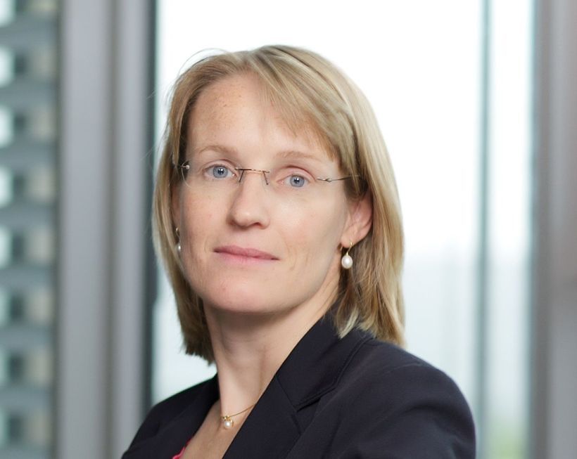 Melanie Kreis, Deutsche Post: 928.459 Euro 