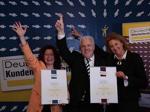 Preisverleihung: „Mitarbeiterchampion 2013“ ausgezeichnet
