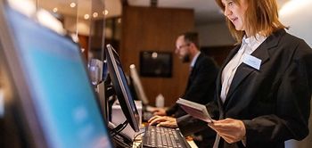 mobilitaet_rezeption_hotel_checkin